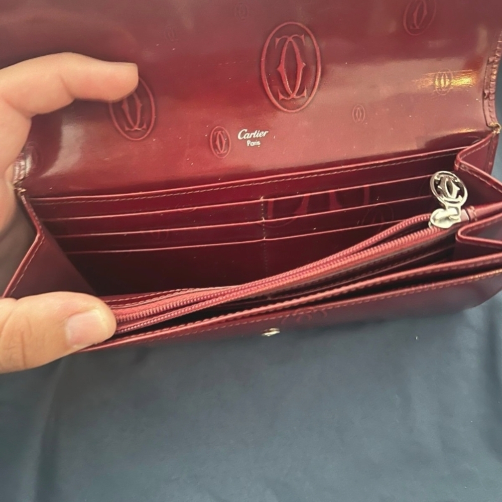 *Authentic*Cartier Bright Red Elegant Wallet .Has A Little Flaw. Cute👌 - Picture 12 of 16